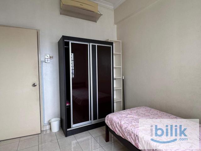Room for rent in SS 7, Petaling Jaya