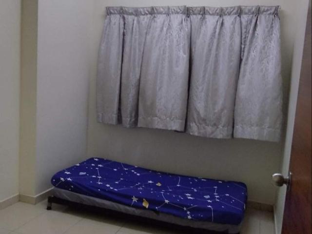Room for rent in Taman Pagar Buloh, George Town