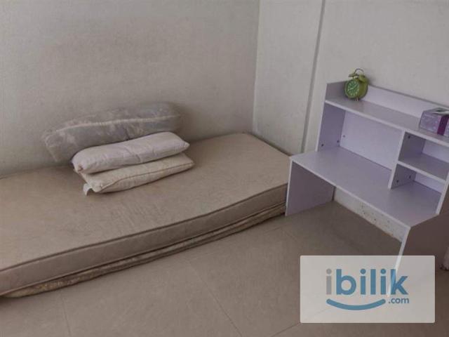 Room for rent in Mukim 13, Georgetown