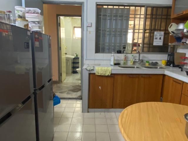 Room for rent in Petaling, Damansara Damai