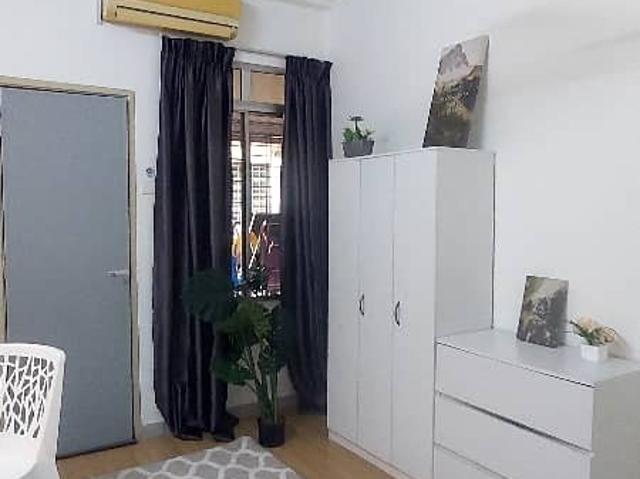 Room for rent in Petaling, Damansara Damai