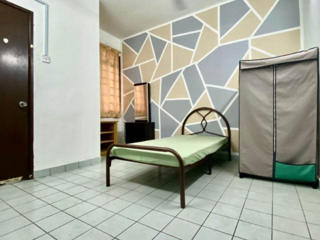 Room for rent in Petaling, Damansara Damai