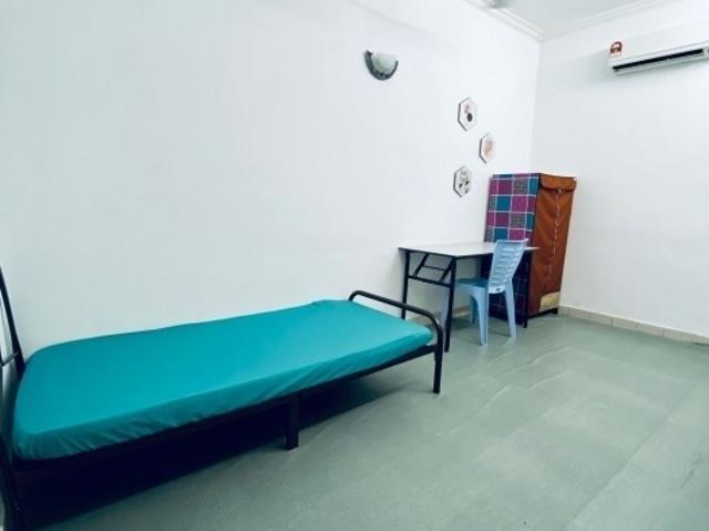 Room for rent in Petaling, Damansara Damai