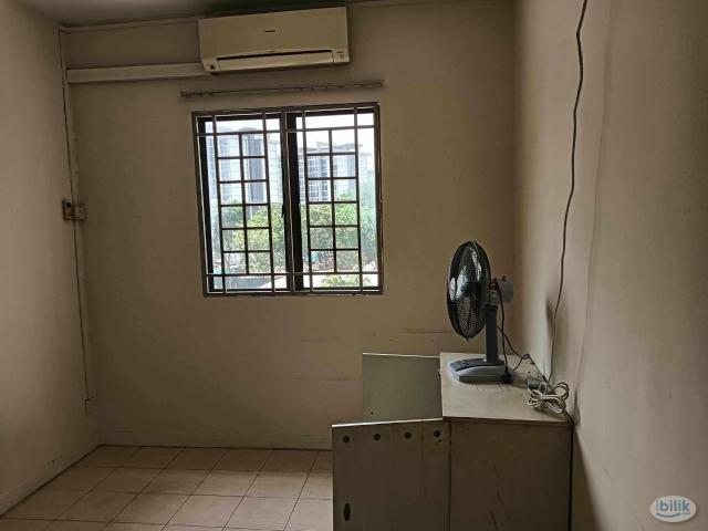 Room for rent in Country Heights Damansara, Kuala Lumpur
