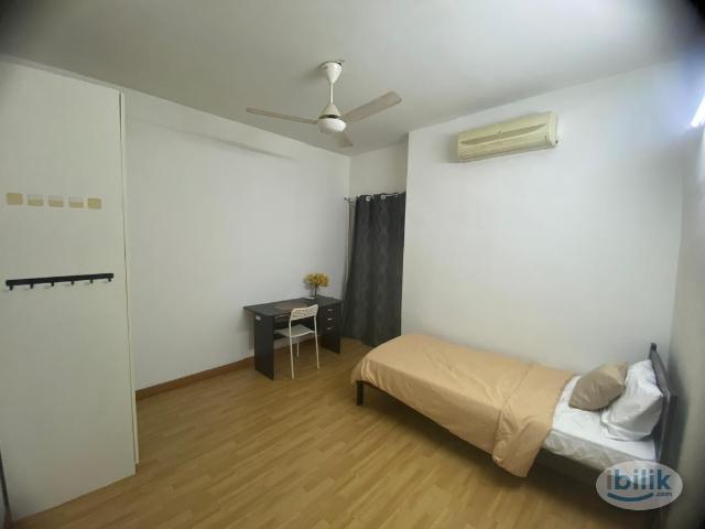 Room for rent in Petaling, Damansara Damai