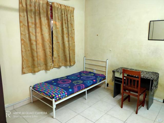 Room for rent in Tanjong Sepat, Selangor
