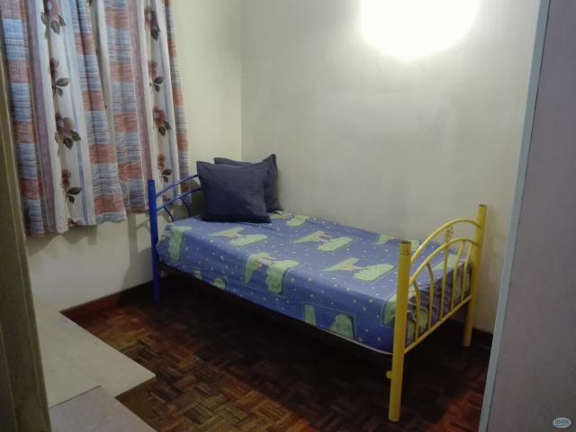Room for rent in Tanjong Sepat, Selangor