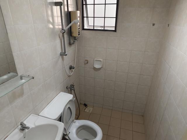 Room for rent in Petaling, Damansara Damai