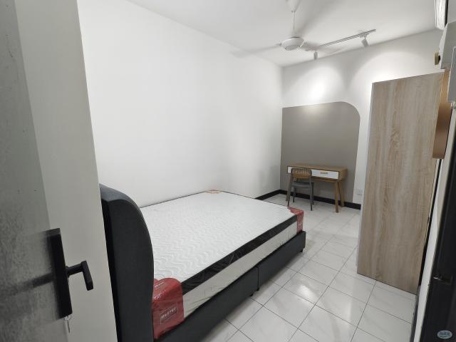 Room for rent in Petaling, Damansara Damai