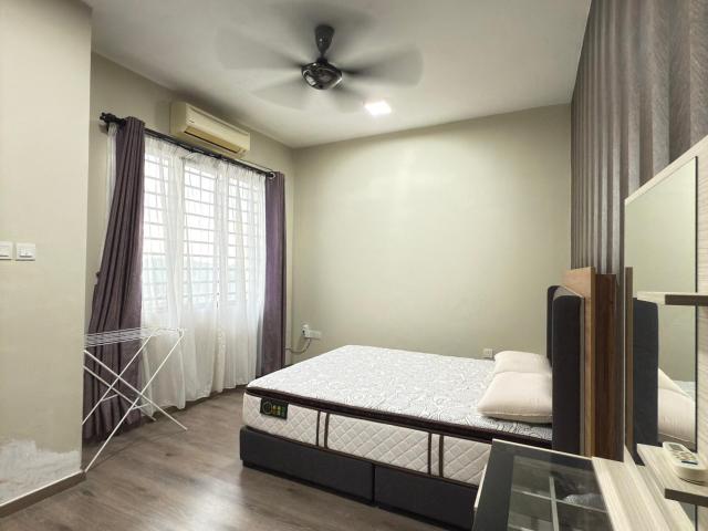 Room for rent in Petaling, Damansara Damai