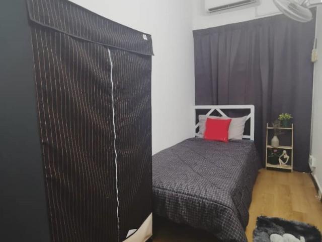 Room for rent in Petaling, Damansara Damai