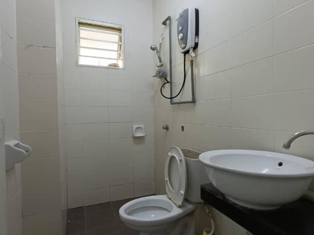 Room for rent in Petaling, Damansara Damai