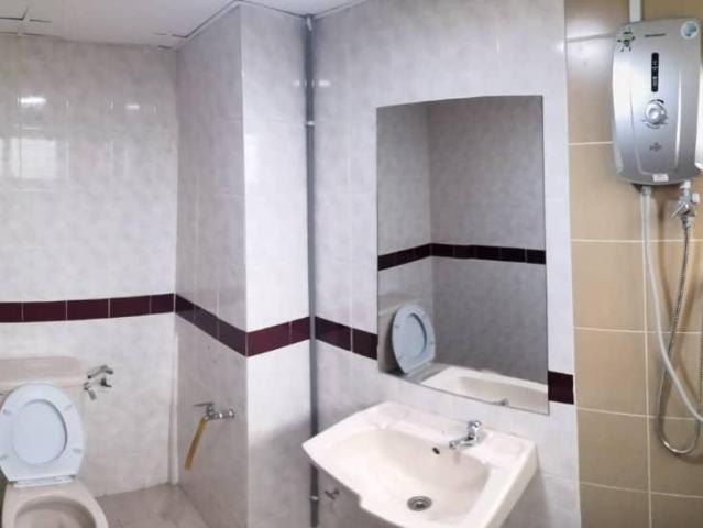 Room for rent in Country Heights Damansara, Kuala Lumpur