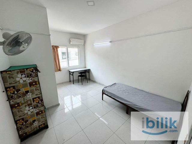 Room for rent in Jenjarom, Selangor