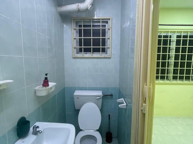 Room for rent in Petaling, Damansara Damai