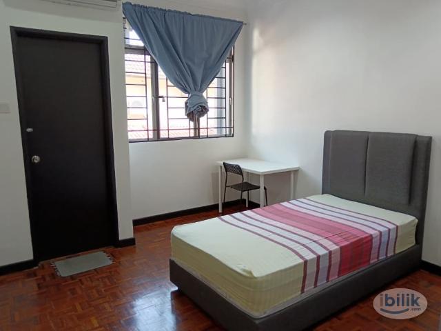 Room for rent in Seksyen 31, Shah Alam