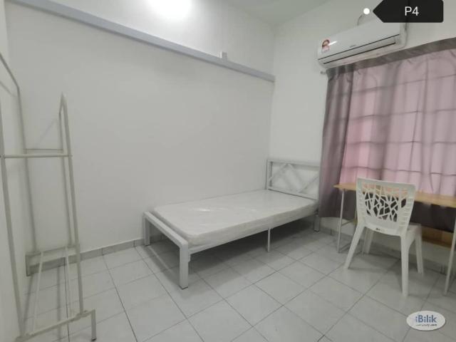 Room for rent in Petaling, Alam Impian