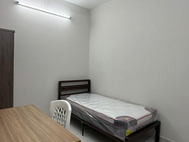 Room for rent in Petaling, Damansara Damai