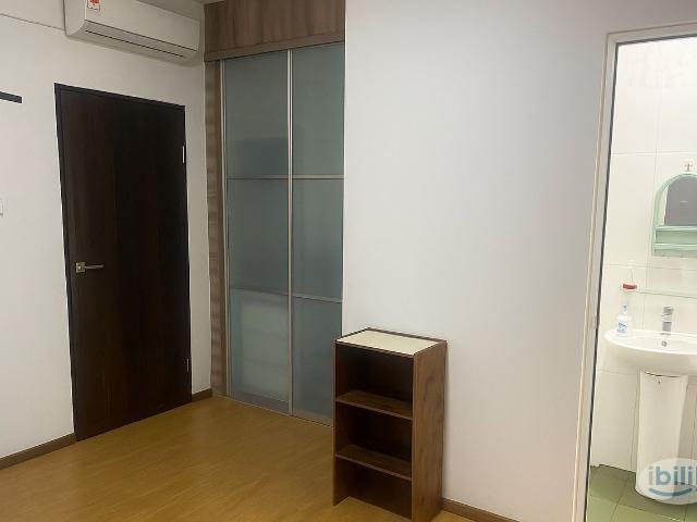 Room for rent in Long Miri