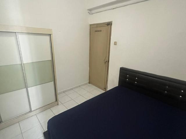 Room for rent in Mukim 13, Georgetown