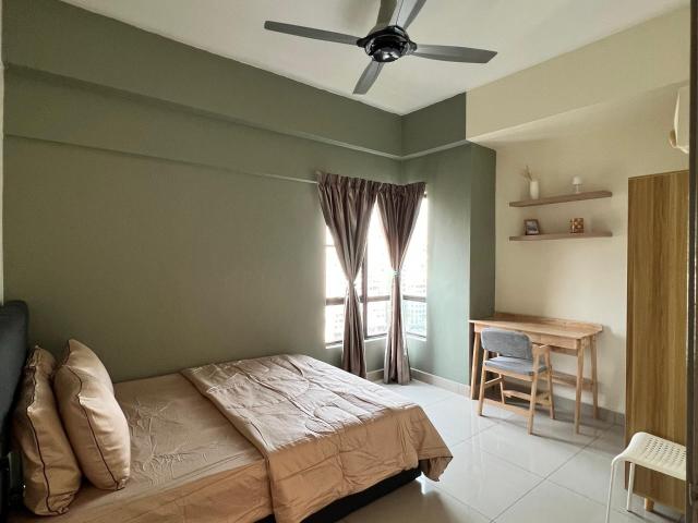Room for rent in Kampung Baru Sungai Way, Petaling Jaya