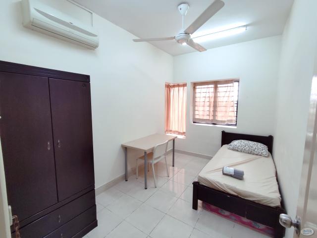 Room for rent in Petaling, Damansara Damai