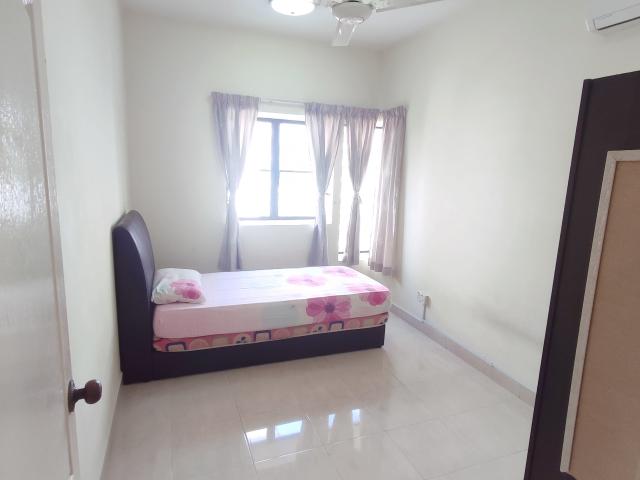 Room for rent in Petaling, Damansara Damai