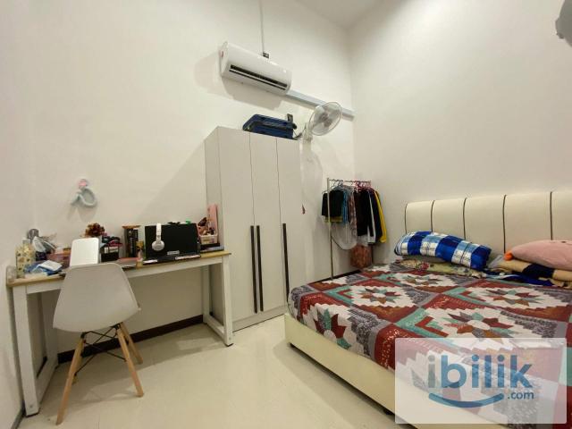Room for rent in Petaling, Alam Impian