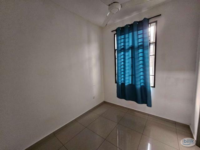 Room for rent in Bukit Ledang, Johor