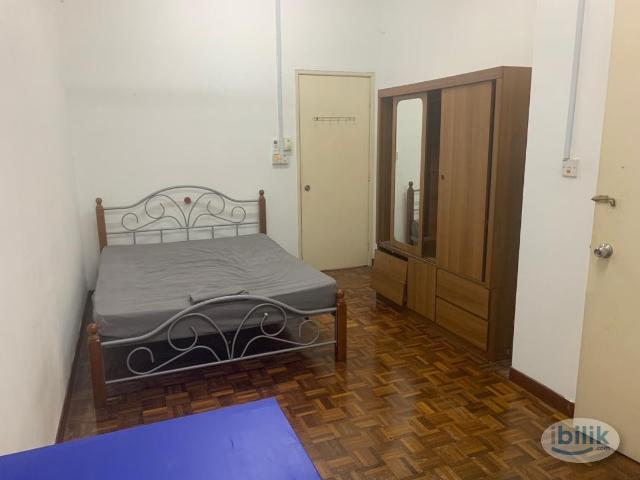 Room for rent in Petaling, Damansara Damai