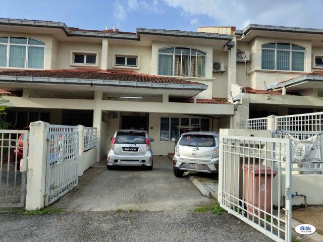 Room for rent in Petaling, Damansara Damai