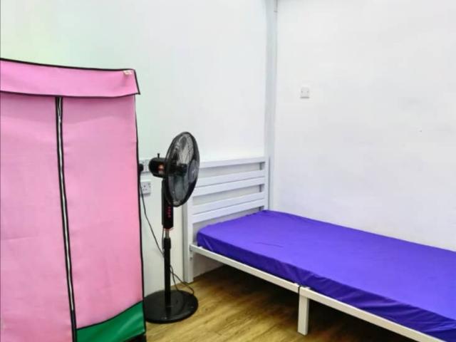 Room for rent in Petaling, Alam Impian