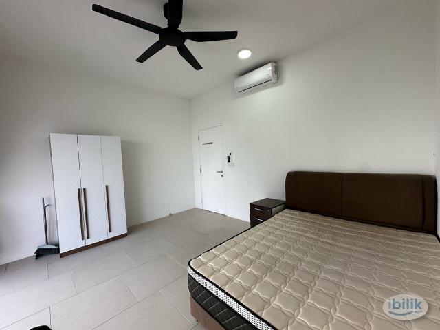 Room for rent in Petaling, Alam Impian