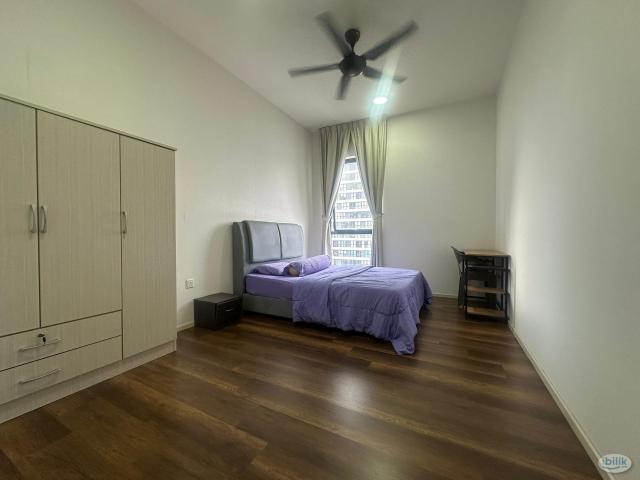 Room for rent in Petaling, Alam Impian