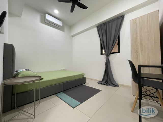 Room for rent in Petaling, Alam Impian