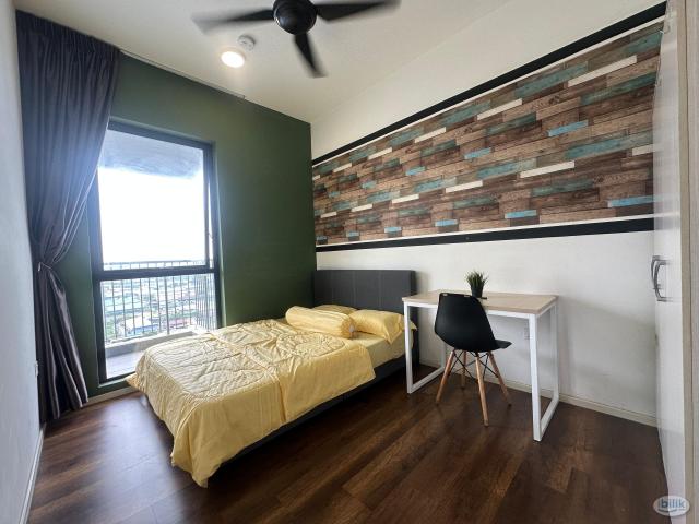 Room for rent in Petaling, Alam Impian