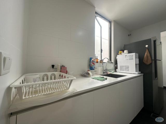 Room for rent in Petaling, Alam Impian