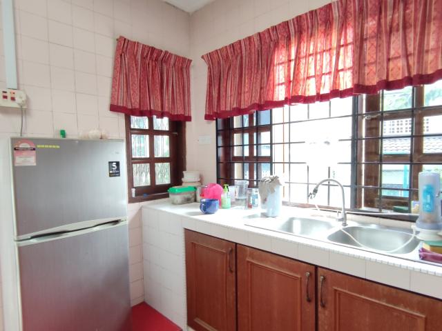 Room for rent in Petaling, Damansara Damai