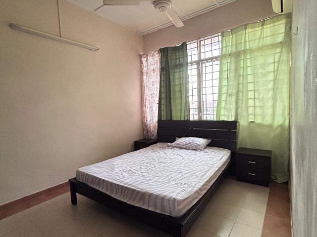 Room for rent in Georgetown, Penang