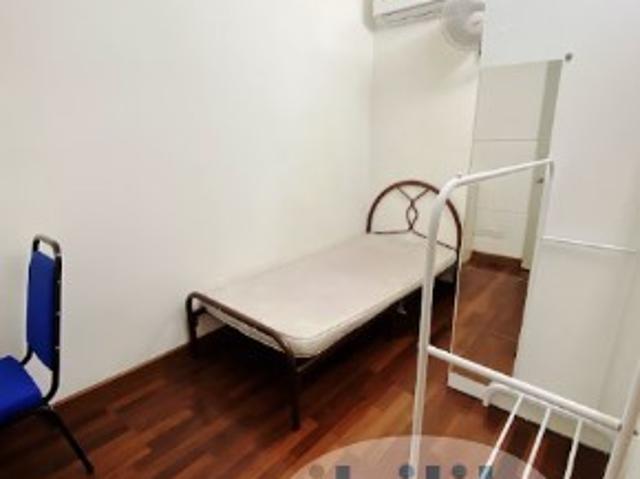 Room for rent in Petaling, Damansara Damai