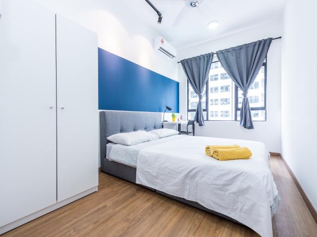Room for rent in Petaling, Alam Impian