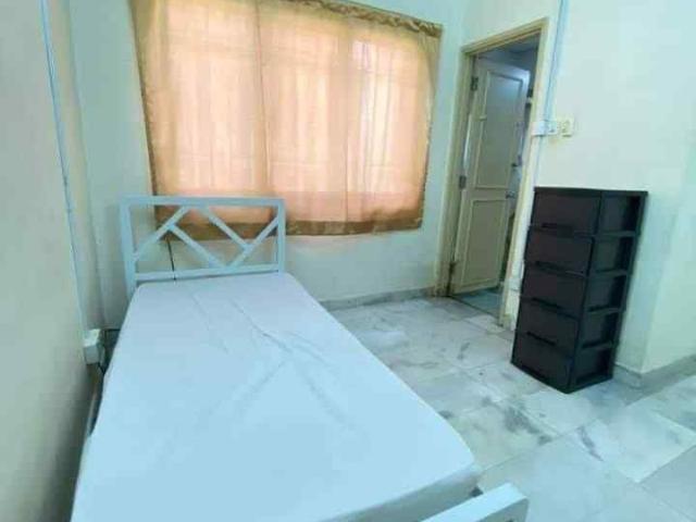 Room for rent in Petaling, Damansara Damai