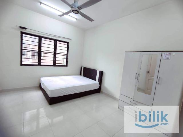 Room for rent in Petaling, Damansara Damai