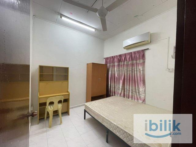 Room for rent in Malaka