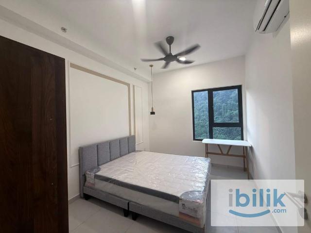 Room for rent in PJU 8, Petaling Jaya