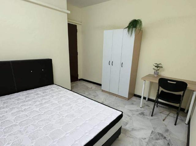 Room for rent in Country Heights Damansara, Kuala Lumpur