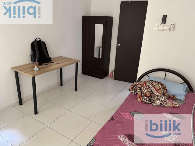 Room for rent in Malaka