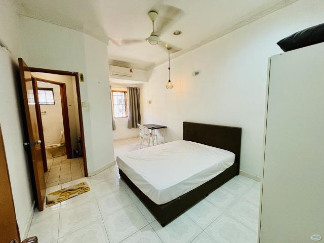 Room for rent in Petaling, Damansara Damai