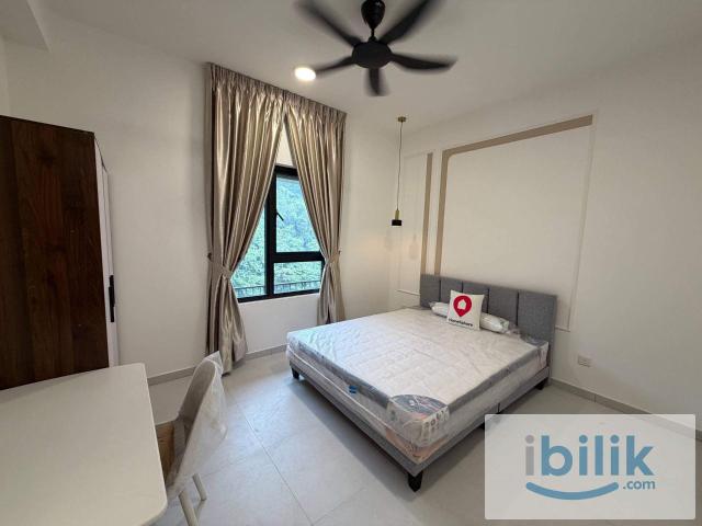 Room for rent in PJU 8, Petaling Jaya