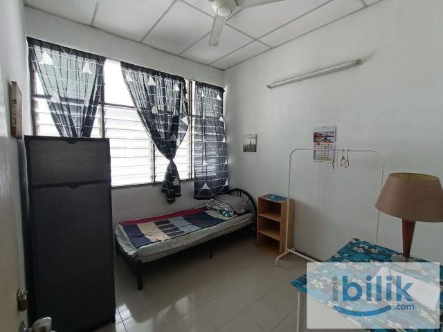 Room for rent in Mukim 13, Georgetown